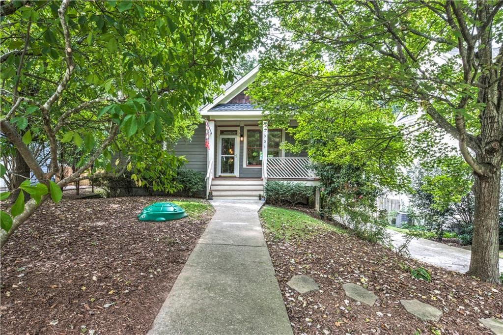3 bedroom, 2,320 sq ft single family residence sold at 1331 Hooper Avenue, Atlanta, GA 30307