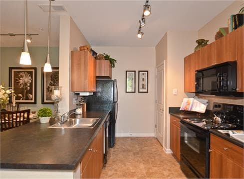 2 bedroom, 2 bathroom, 1,175 sq ft apartment for rent at 1600 Overlook Park Lane 0935, Lawrenceville, GA 30043 for $1,599 a month — photo 2