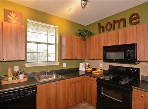 2 bedroom, 2 bathroom, 1,175 sq ft apartment for rent at 1600 Overlook Park Lane 0935, Lawrenceville, GA 30043 for $1,599 a month — photo 3