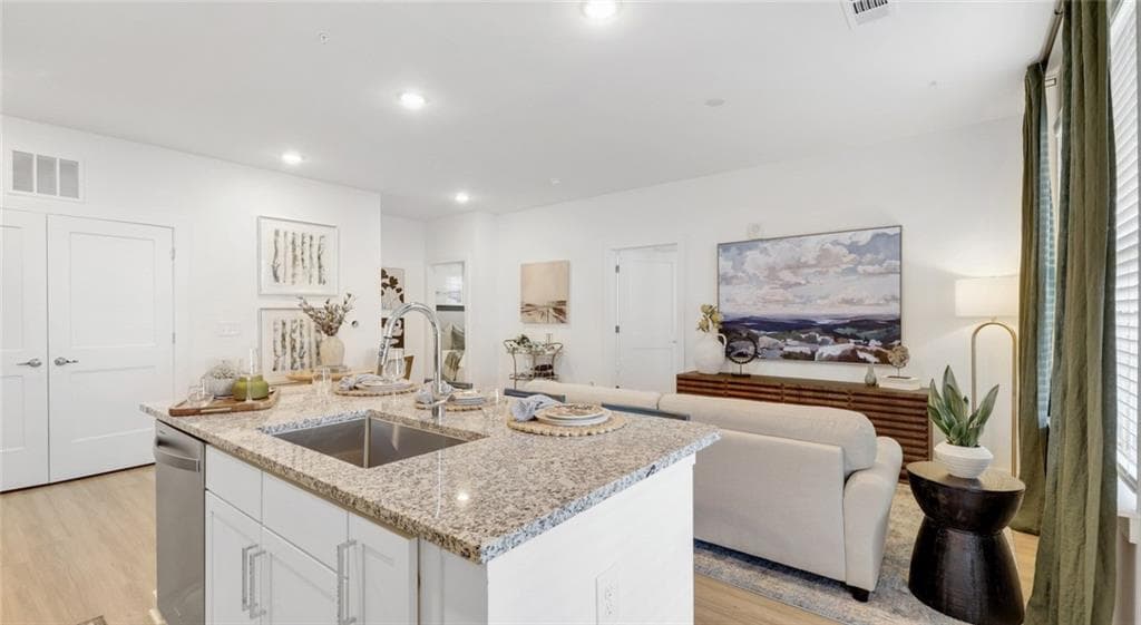 2 bedroom, 2 bathroom, 1,050 sq ft apartment for rent at 1010 Rosefinch Landing 6407, Hoschton, GA 30548 for $1,732 a month — photo 3