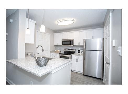 2 bedroom, 2 bathroom, 1,082 sq ft apartment for rent at 100 Dunwoody Gables Drive 2D-212, Dunwoody, GA 30338 for $1,752 a month — photo 1 of 28