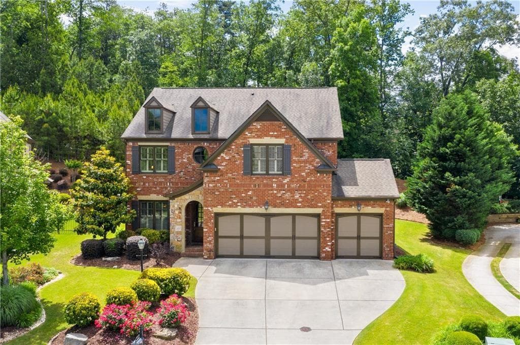 5 bedroom, 4 bathroom single family residence sold at 3310 Camellia Lane, Suwanee, GA 30024