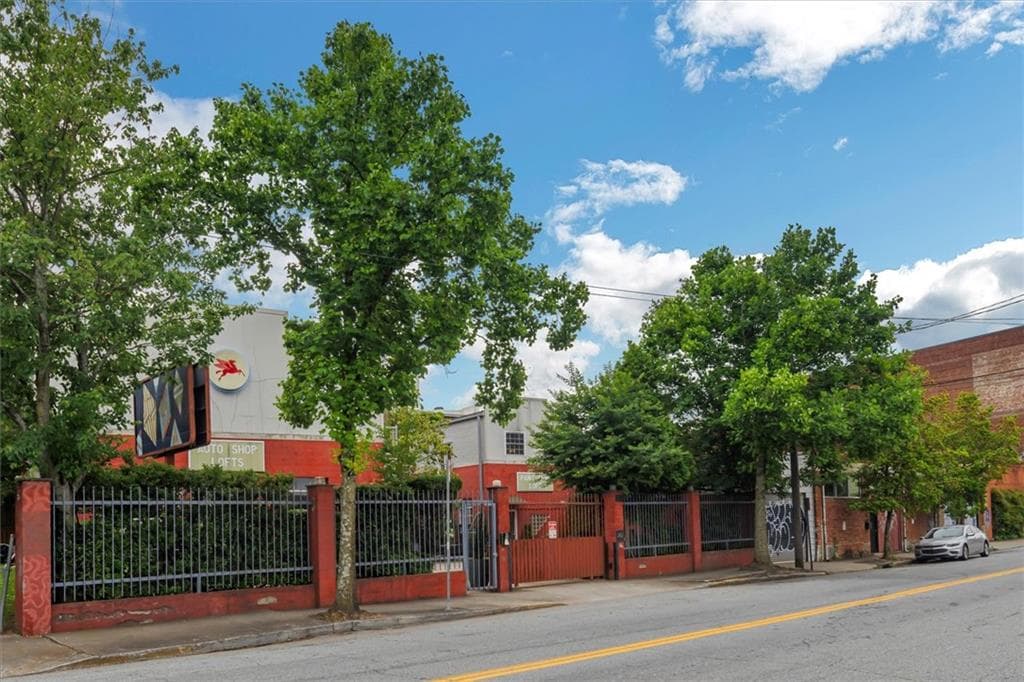 other sold at 282 Walker Street, Atlanta, GA 30313