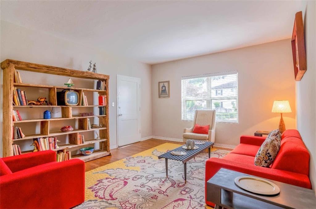 2 bedroom, 1 bathroom, 1,090 sq ft apartment for rent at 703 Twin Oaks Drive 707-2, Decatur, GA 30030 for $1,508 a month — photo 3
