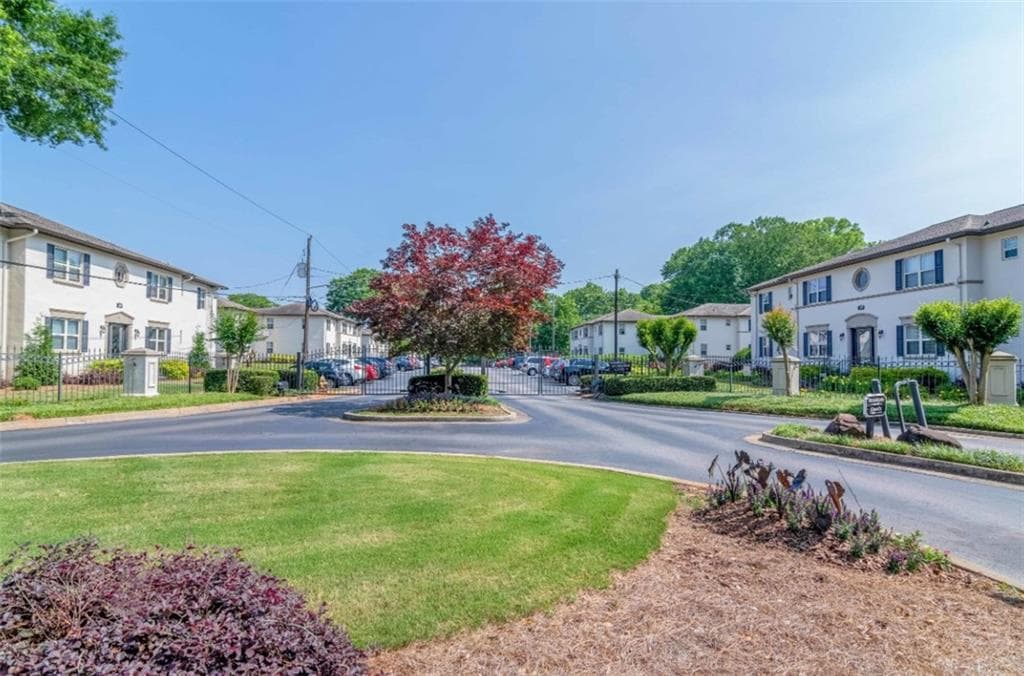 2 bedroom, 1 bathroom, 1,090 sq ft apartment for rent at 703 Twin Oaks Drive 707-2, Decatur, GA 30030 for $1,508 a month — photo 10