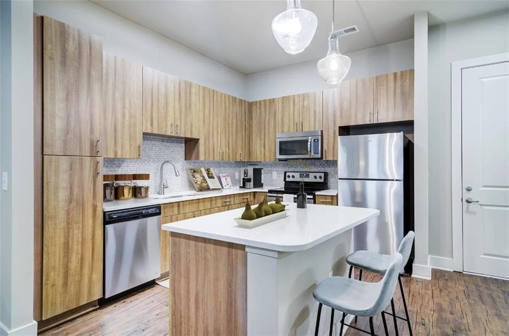 1 bedroom, 1 bathroom, 811 sq ft apartment for rent at 245 E Trinity Place 1154, Decatur, GA 30030 for $2,012 a month — photo 1 of 25