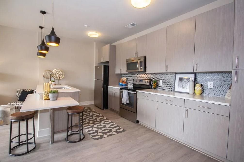 1 bedroom, 1 bathroom, 811 sq ft apartment for rent at 245 E Trinity Place 1154, Decatur, GA 30030 for $2,012 a month — photo 4