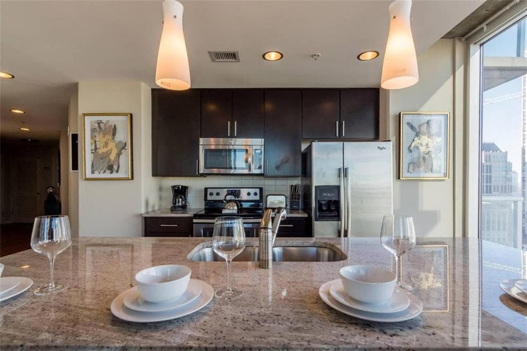 2 bedroom, 2 bathroom apartment for rent at 77 12th Street 0705, Atlanta, GA 30309 for $2,938 a month — photo 9