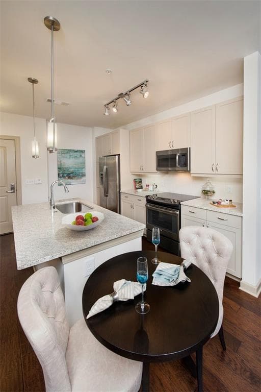 2 bedroom, 2 bathroom apartment for rent at 2420 Peachtree Road 1329, Atlanta, GA 30305 for $2,538 a month — photo 6