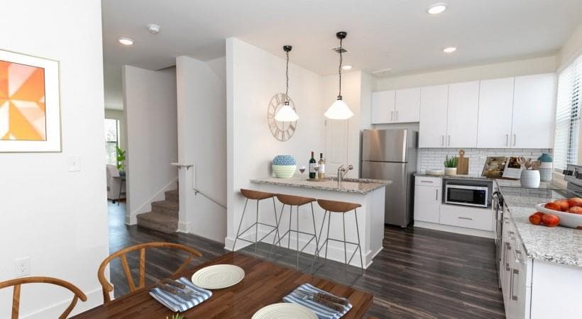 2 bedroom, 2 bathroom, 1,132 sq ft apartment for rent at 5193 Peachtree Boulevard 1323, Chamblee, GA 30341 for $2,405 a month — photo 3