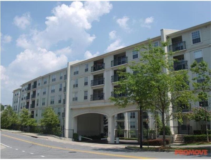 1 bedroom, 1 bathroom, 1,049 sq ft apartment for rent at 3460 Kingsboro Road 537, Atlanta, GA 30326 for $1,533 a month — photo 1 of 41