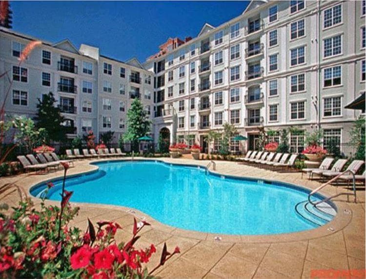 1 bedroom, 1 bathroom, 1,049 sq ft apartment for rent at 3460 Kingsboro Road 537, Atlanta, GA 30326 for $1,533 a month — photo 5