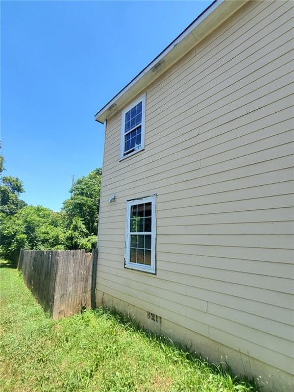 4 bedroom, 3 bathroom single family residence under contract at 2159 Martin Luther King, Jr. Drive, Atlanta, GA 30310 — photo 9