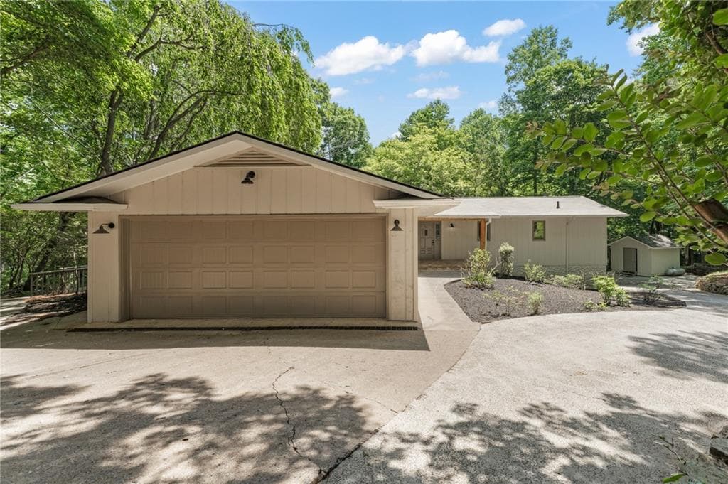 4 bedroom, 5 bathroom single family residence sold at 462 Lake View Trace, Jasper, GA 30143
