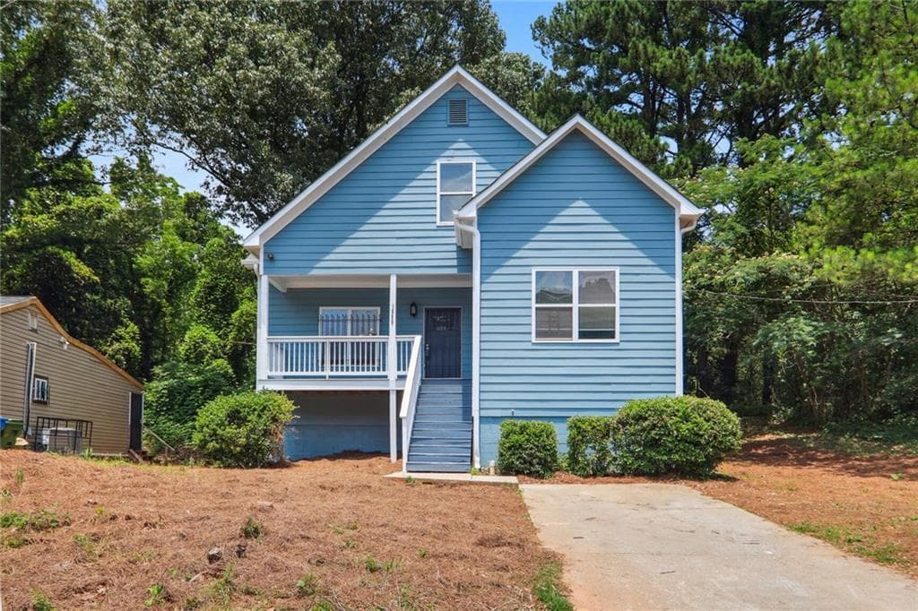 6 bedroom, 3 bathroom single family residence sold at 1595 Mary George Avenue, Atlanta, GA 30318