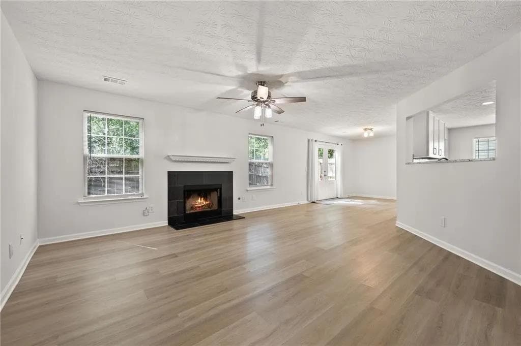 3 bedroom, 3 bathroom, 1,680 sq ft single family residence for rent at 173 Village Trace, Woodstock, GA 30188 for $2,300 a month — photo 3