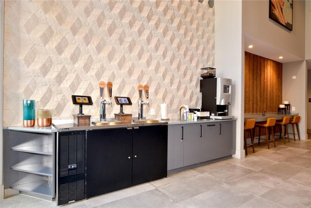 2 bedroom, 2 bathroom, 1,031 sq ft apartment for rent at 465 Memorial Drive 335, Atlanta, GA 30312 for $2,202 a month — photo 6