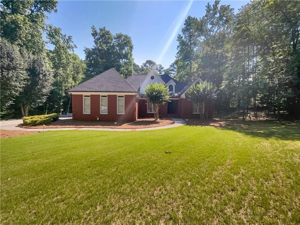 5 bedroom, 4 bathroom, 4,049 sq ft single family residence sold at 2664 Temple Johnson Road, Snellville, GA 30039