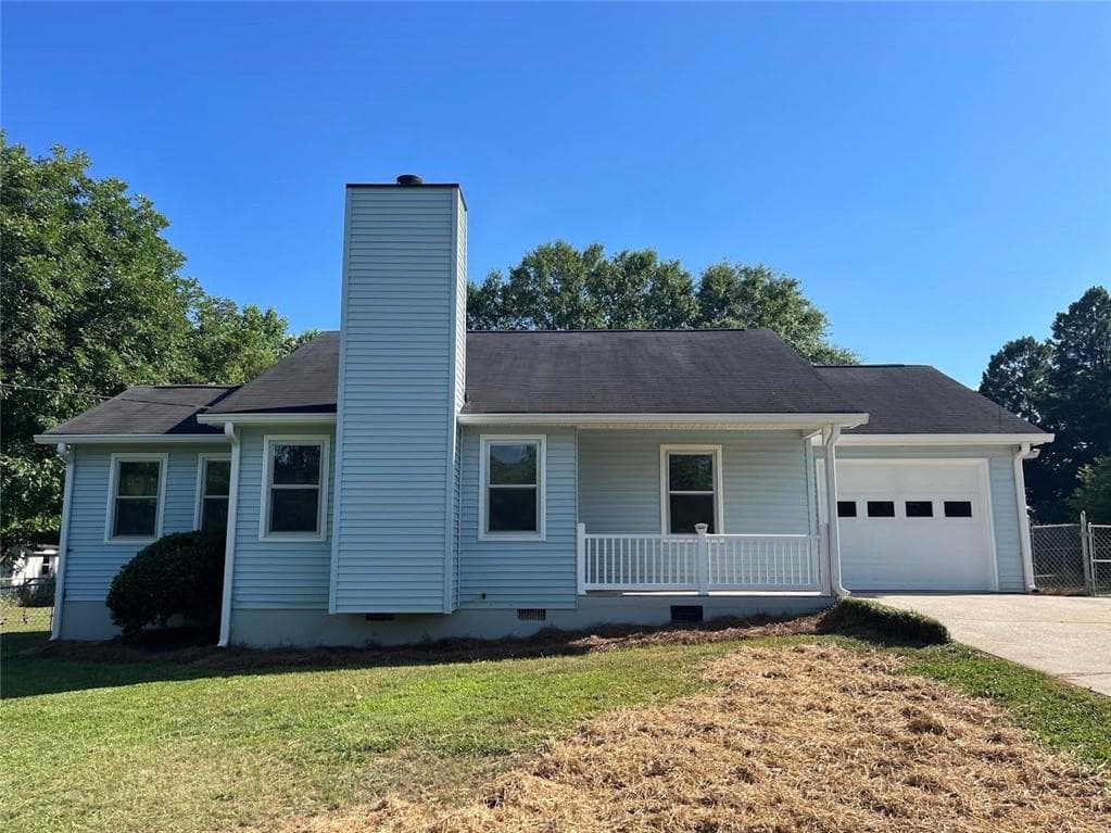 3 bedroom, 2 bathroom single family residence sold at 2901 Camp Mitchell Road, Loganville, GA 30052