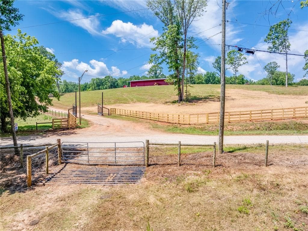 5 bedroom, 4 bathroom other for sale at 1650 Locklin Cemetery Road, Monroe, GA 30656 — photo 10