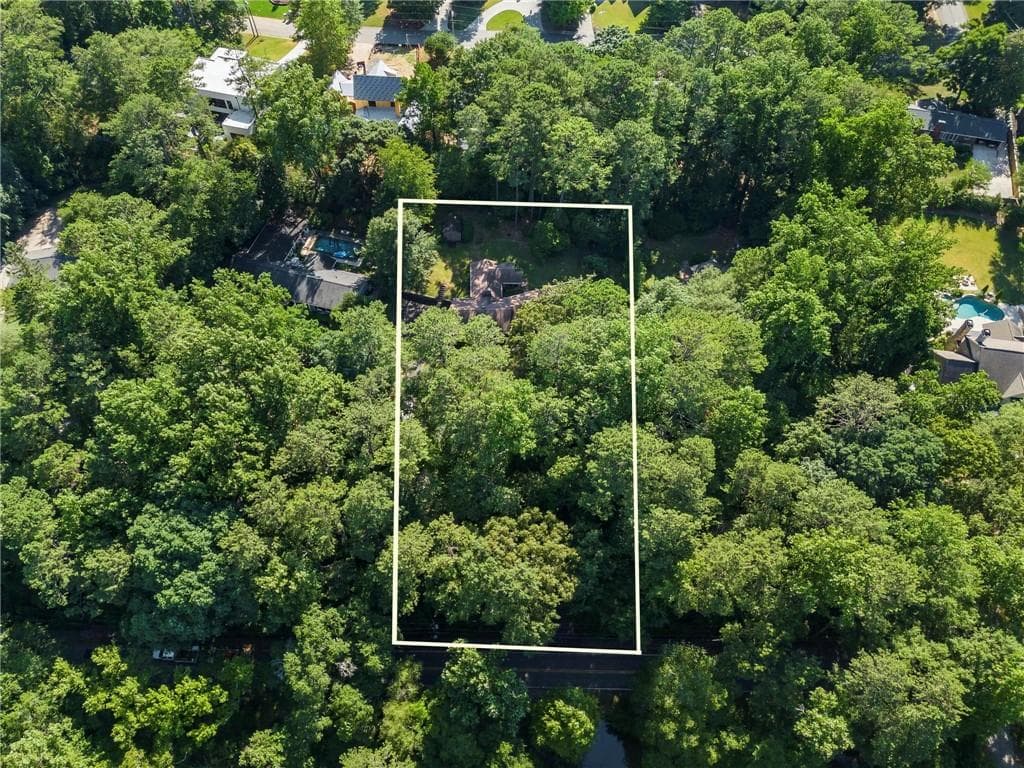 3 bedroom, 2 bathroom, 3,181 sq ft single family residence sold at 4872 Northland Drive, Atlanta, GA 30342