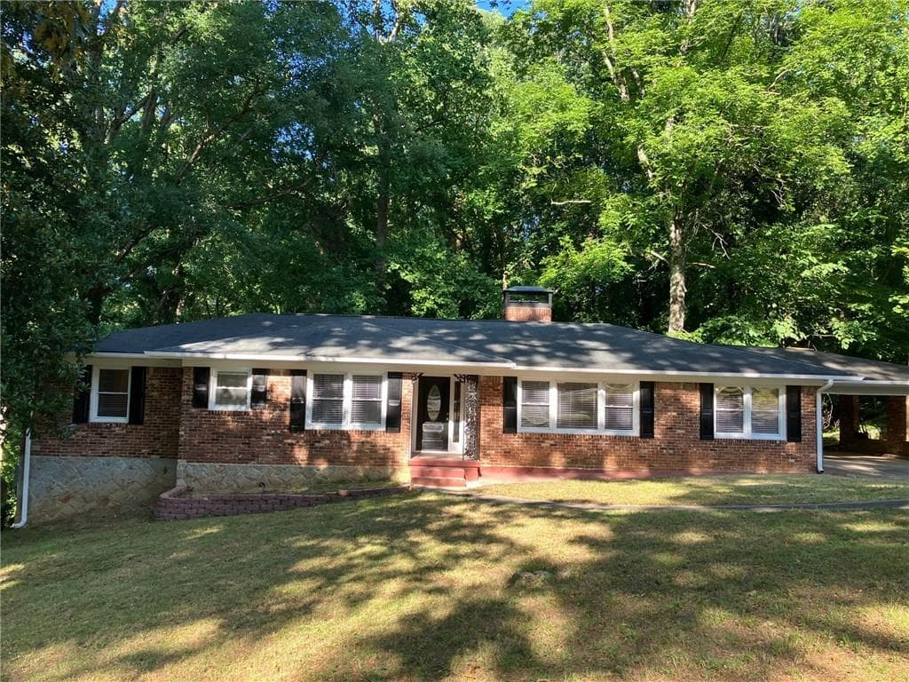 3 bedroom, 3 bathroom, 2,079 sq ft single family residence sold at 850 Falcon Drive, Atlanta, GA 30311