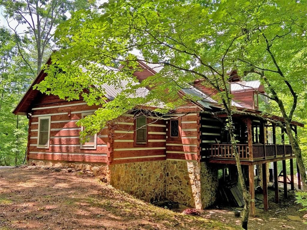 802 Pine Knot Drive, Cleveland, GA 30528 — most recent listing photo