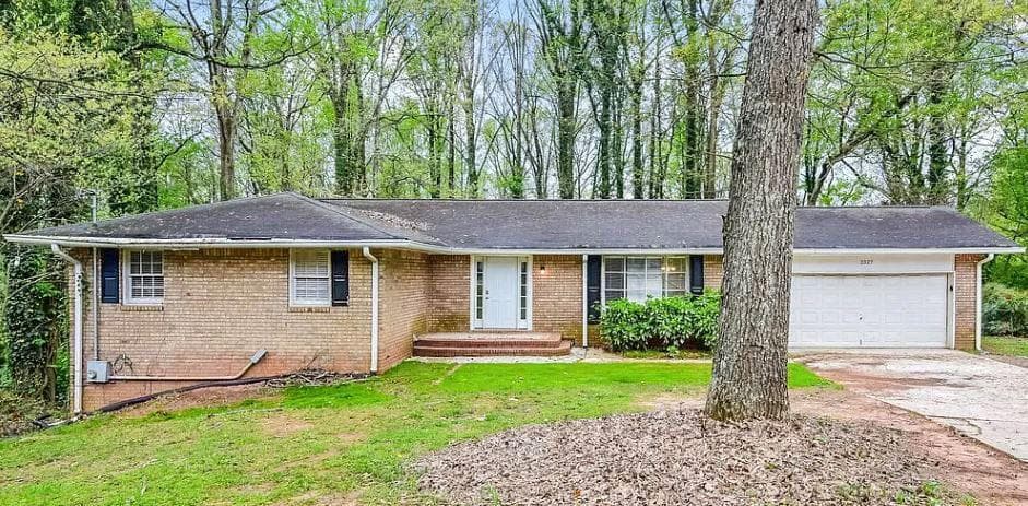 3 bedroom, 2 bathroom, 1,728 sq ft single family residence sold at 2327 STERLING RIDGE Road, Decatur, GA 30032