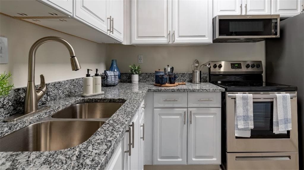 2 bedroom, 2 bathroom, 1,154 sq ft apartment for rent at 3200 Oakwood Village Lane 3288A, Chamblee, GA 30341 for $1,540 a month — photo 1 of 19