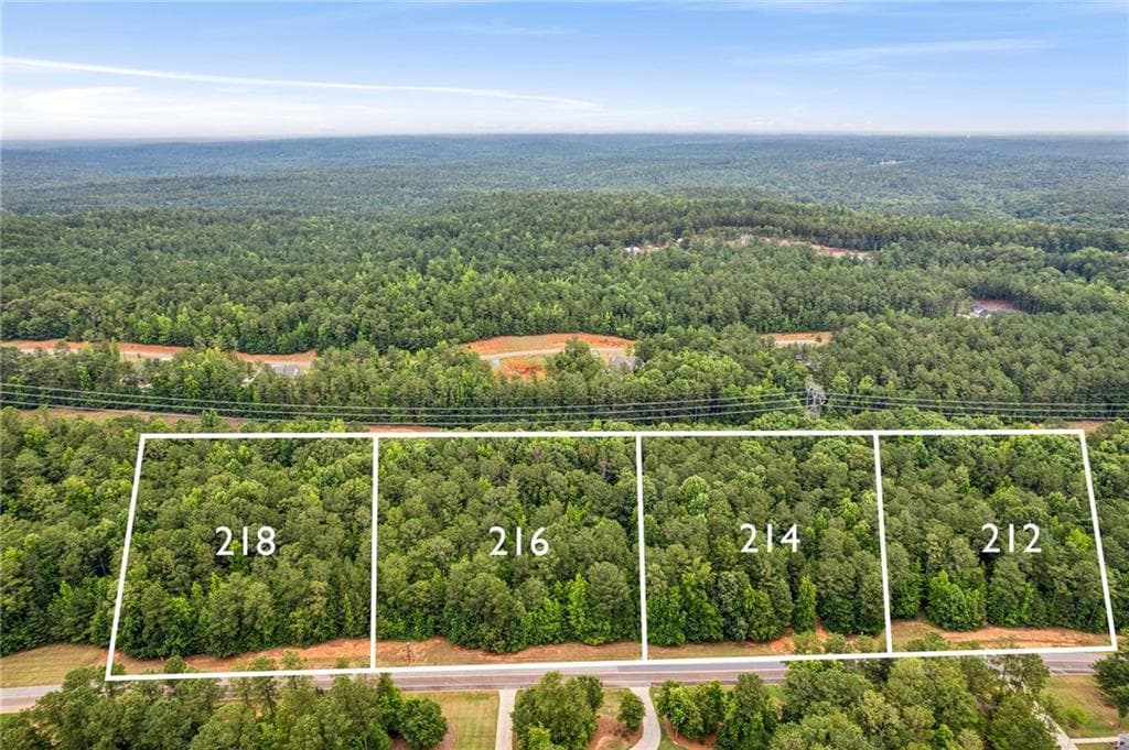 single family residence for sale at 214 Crescent Drive, Forsyth, GA 31029