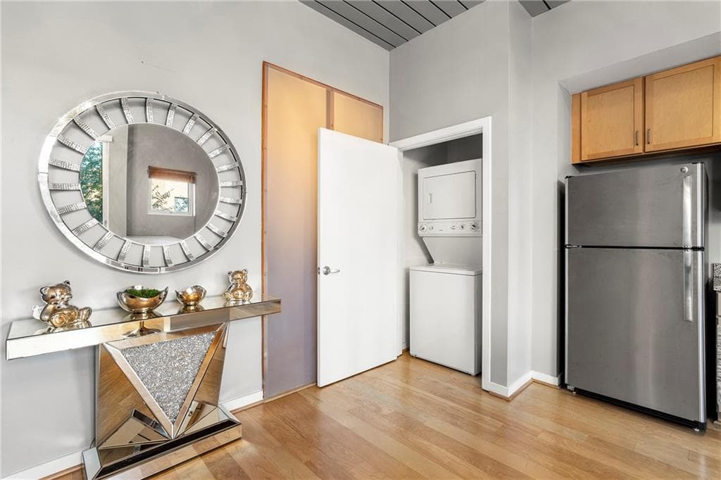 1 bedroom, 1 bathroom, 668 sq ft condominium for sale at 620 Glen Iris Drive 205, Atlanta, GA 30308 — photo 7