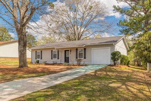 105 Adrian Drive, Stockbridge, GA 30281 — most recent listing photo