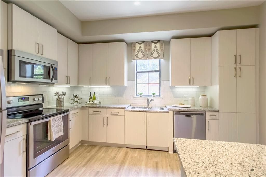 1 bedroom, 1 bathroom, 721 sq ft apartment for rent at 4011 Roswell Road 2208, Atlanta, GA 30342 for $1,899 a month