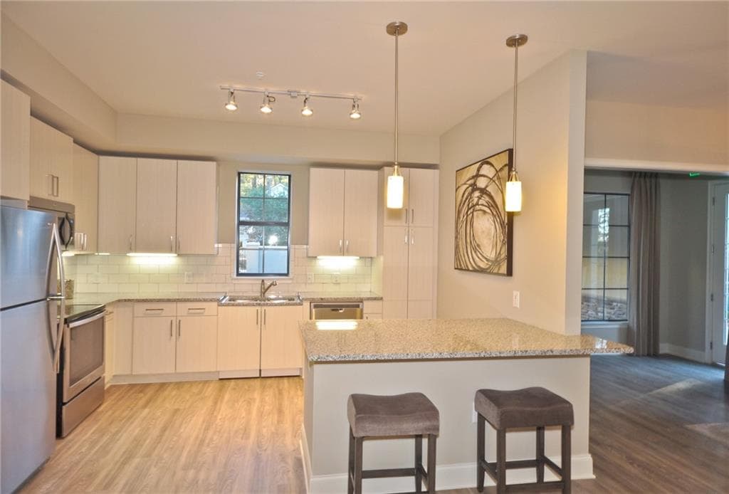 1 bedroom, 1 bathroom, 721 sq ft apartment for rent at 4011 Roswell Road 2208, Atlanta, GA 30342 for $1,899 a month — photo 7