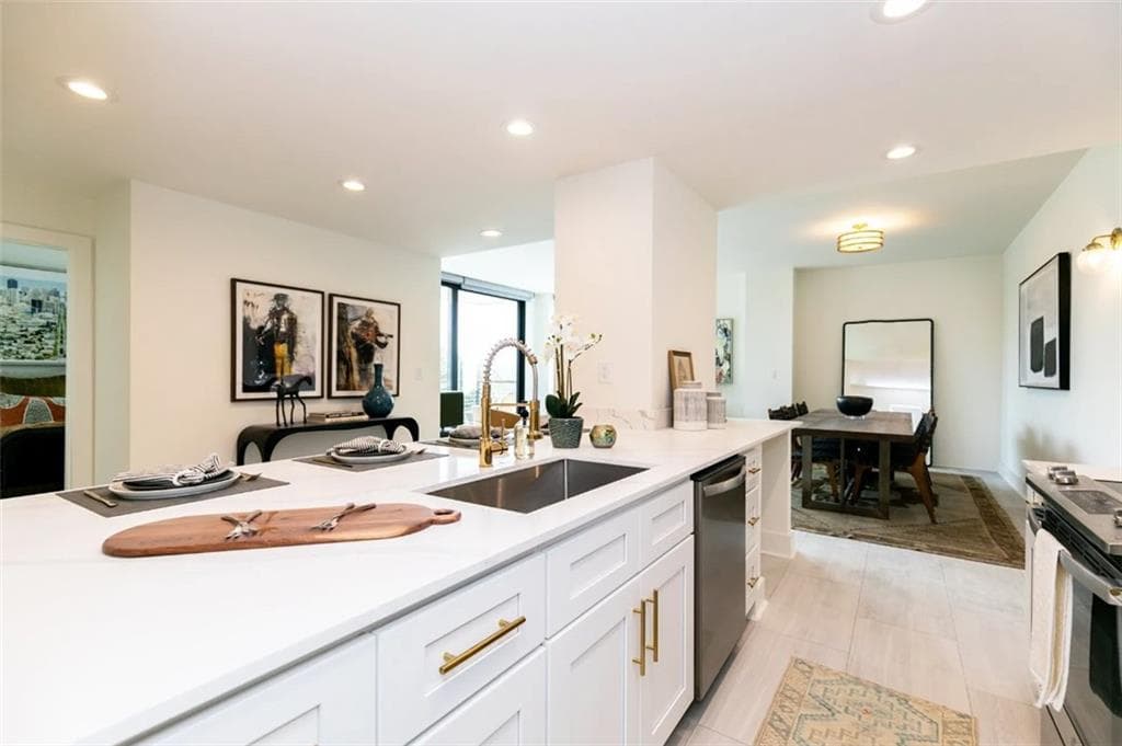 2 bedroom, 2 bathroom, 983 sq ft apartment for rent at 1960 Spectrum Circle 01-740, Marietta, GA 30067 for $2,399 a month — photo 7