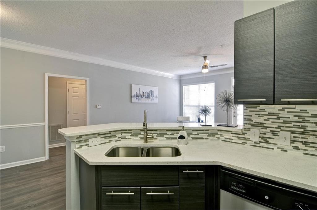 2 bedroom, 2 bathroom, 1,131 sq ft apartment for rent at 1100 Park Creek Court 0202, Gainesville, GA 30504 for $1,501 a month — photo 6