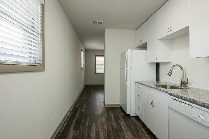 1 bedroom, 1 bathroom apartment for rent at 921 Myrtle Street MYRT-006, Atlanta, GA 30309 for $926 a month — photo 4