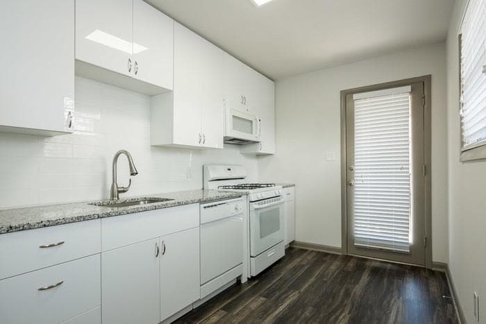 1 bedroom, 1 bathroom apartment for rent at 921 Myrtle Street MYRT-006, Atlanta, GA 30309 for $926 a month — photo 7