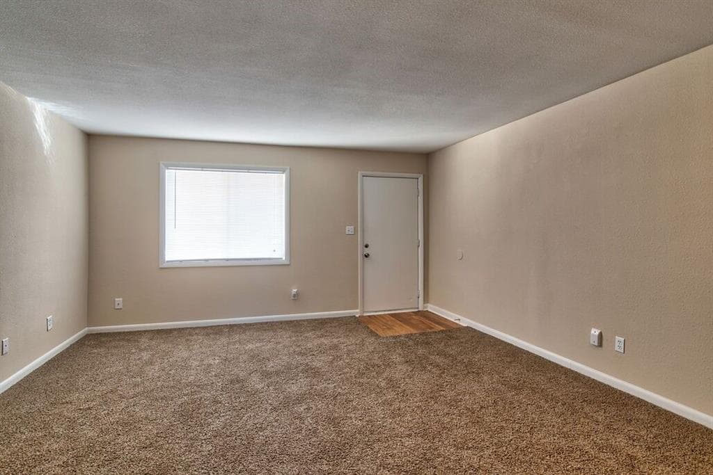 2 bedroom, 2 bathroom, 1,084 sq ft apartment for rent at 300 Hurt Road 106, Smyrna, GA 30082 for $1,160 a month — photo 2