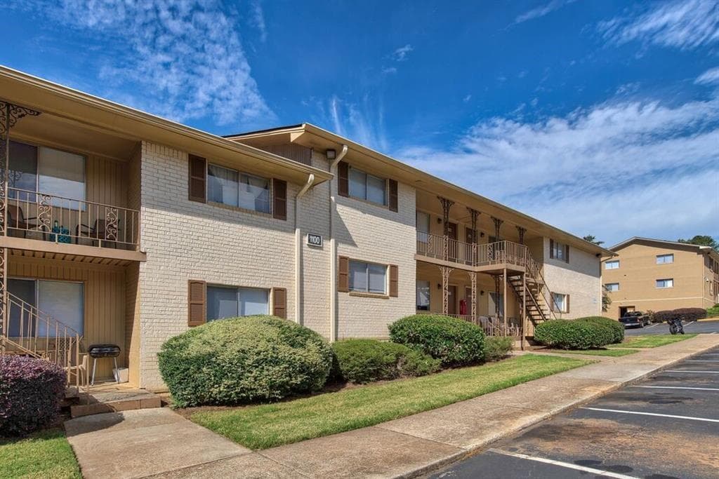 2 bedroom, 2 bathroom, 1,084 sq ft apartment for rent at 300 Hurt Road 106, Smyrna, GA 30082 for $1,160 a month — photo 7