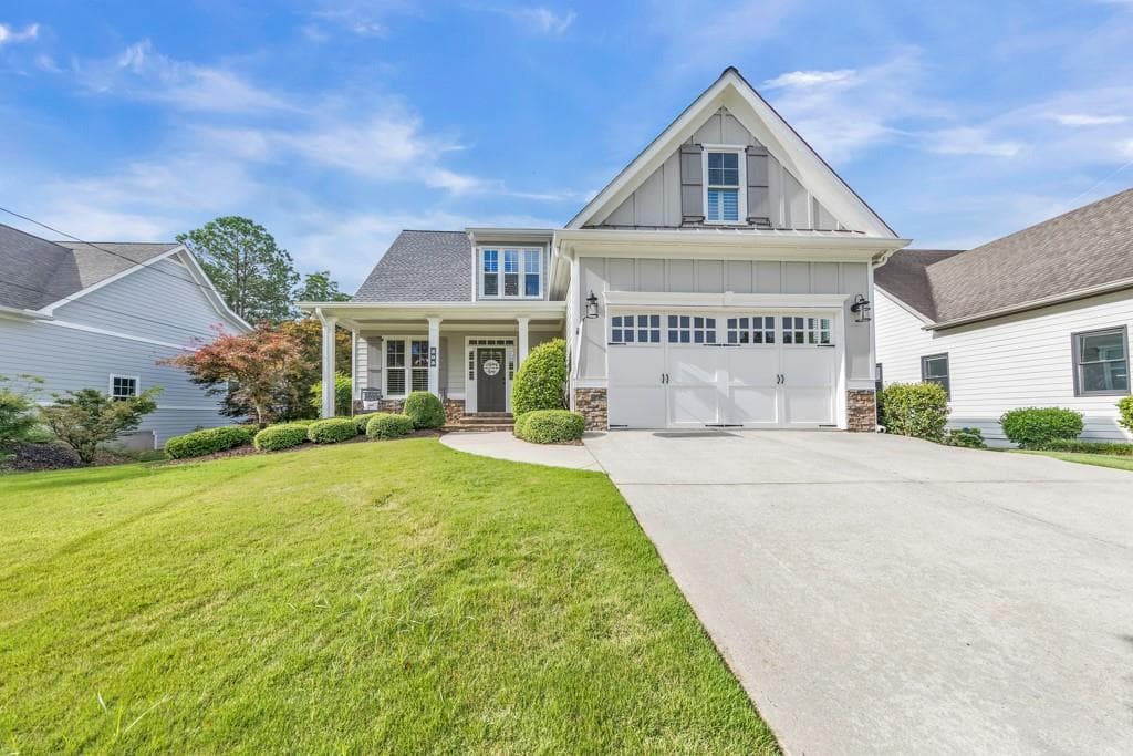 4 bedroom, 4 bathroom, 2,791 sq ft single family residence sold at 808 Sylvan Drive, Marietta, GA 30066
