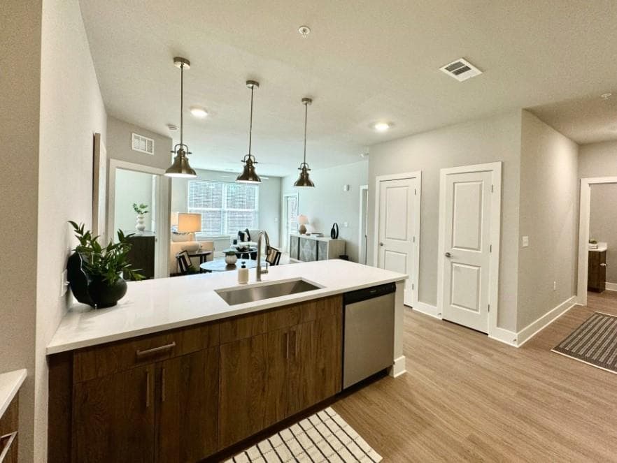 1 bedroom, 1 bathroom, 641 sq ft apartment for rent at 2000 James Jackson Parkway 1315, Atlanta, GA 30318 for $1,565 a month — photo 1 of 21