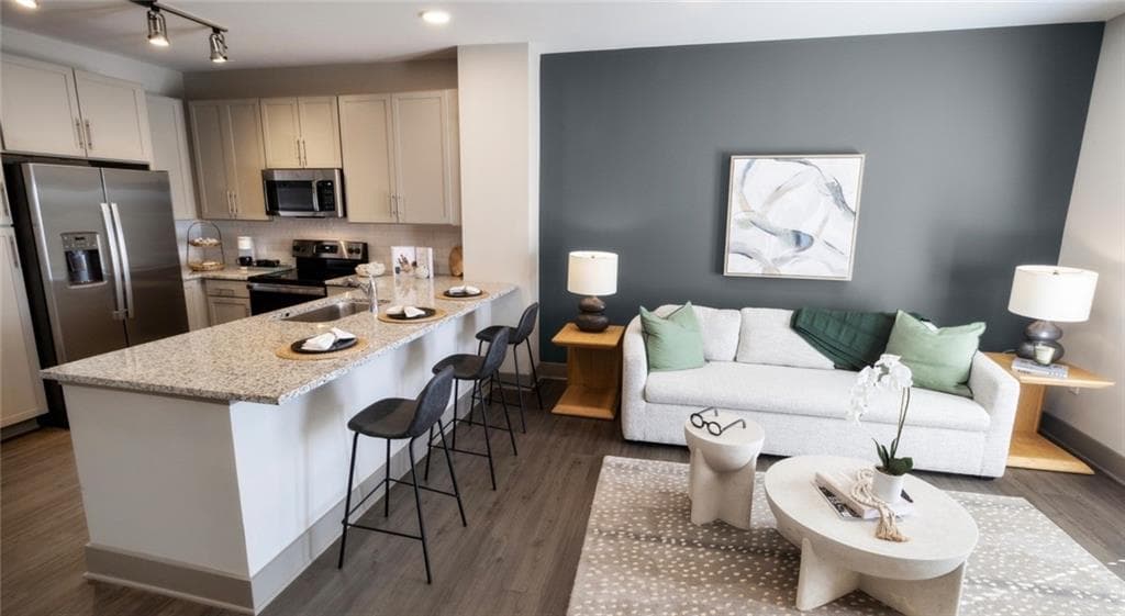 1 bedroom, 1 bathroom, 739 sq ft apartment for rent at 6885 Jimmy Carter Boulevard 417, Norcross, GA 30071 for $1,745 a month — photo 2