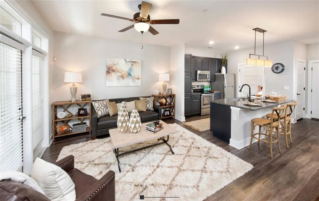 1 bedroom, 1 bathroom, 679 sq ft apartment for rent at 222 Colonial Homes Drive 2230, Atlanta, GA 30309 for $2,202 a month — photo 3