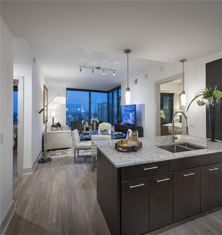 1 bedroom, 1 bathroom, 790 sq ft apartment for rent at 3150 Roswell Road 1013, Atlanta, GA 30305 for $1,927 a month — photo 3