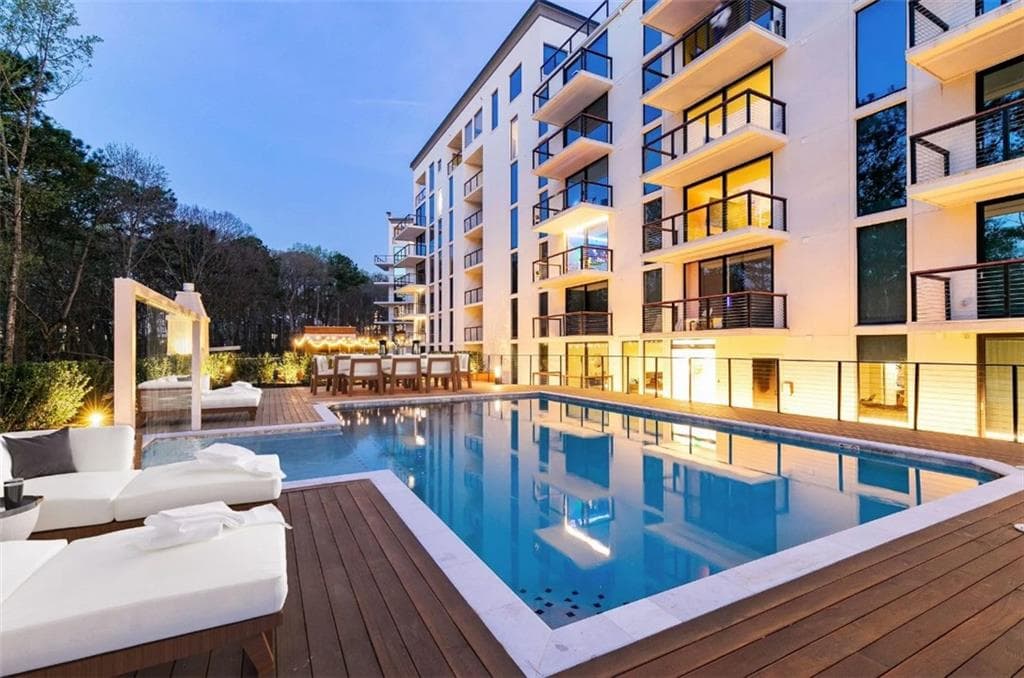 1 bedroom, 1 bathroom, 794 sq ft apartment for rent at 1960 Spectrum Circle 01-415, Marietta, GA 30067 for $2,025 a month — photo 1 of 29