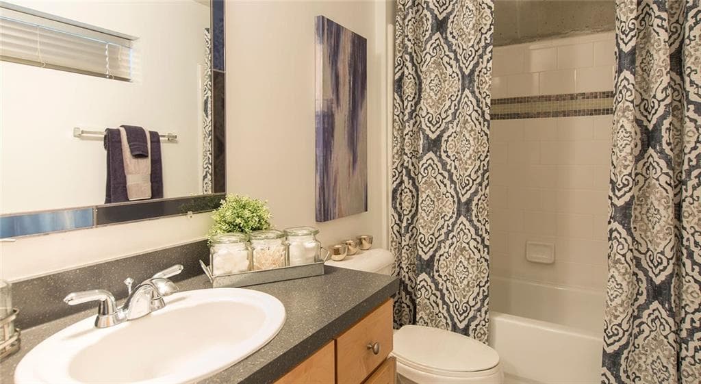 1 bedroom, 1 bathroom, 972 sq ft apartment for rent at 1016 Howell Mill Road 1304, Atlanta, GA 30318 for $1,472 a month — photo 9