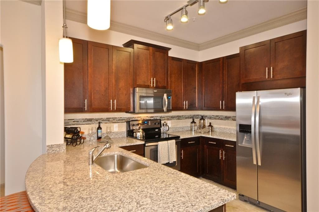 3 bedroom, 2 bathroom, 1,567 sq ft apartment for rent at 3695 Cumberland Boulevard 2201, Atlanta, GA 30339 for $2,563 a month — photo 3