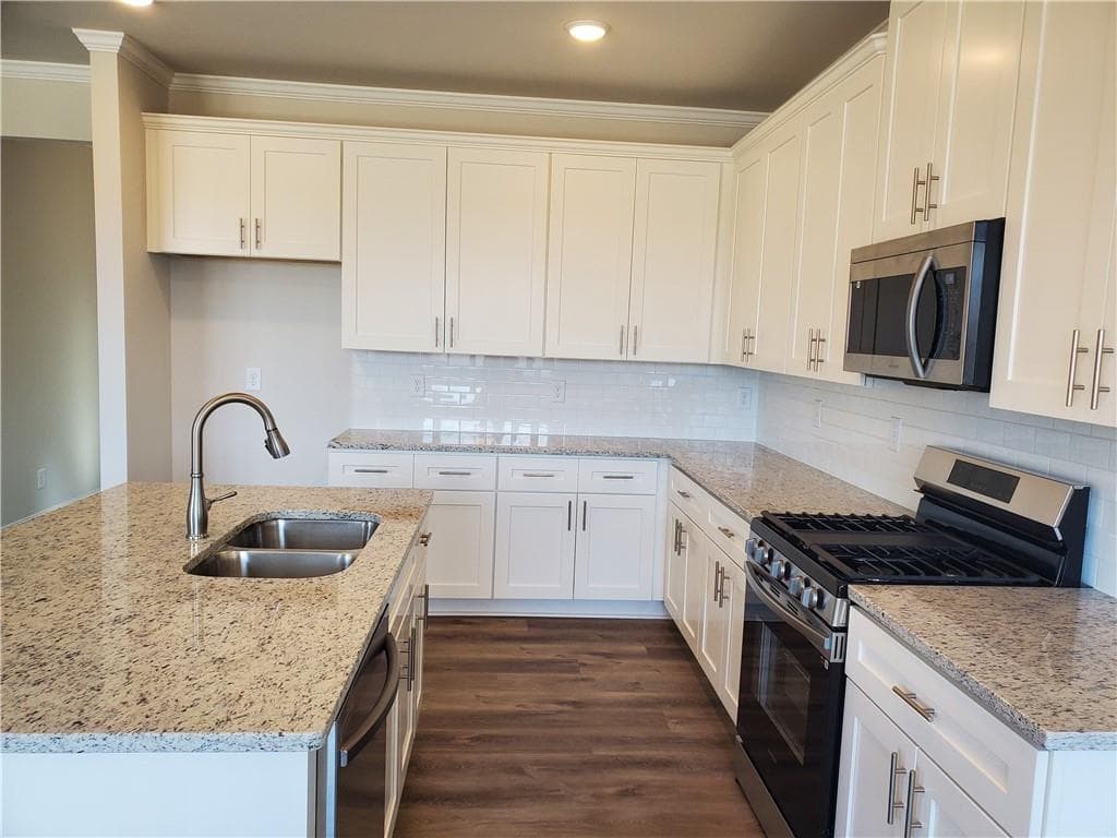 3 bedroom, 2 bathroom single family residence sold at 1229 Sunny Valley Lane, Braselton, GA 30517