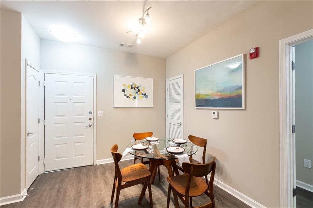 2 bedroom, 2 bathroom, 1,078 sq ft apartment for rent at 433 Highland Avenue 02_1169, Atlanta, GA 30312 for $1,584 a month — photo 4
